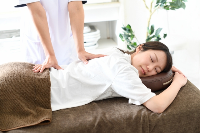 身体全体のバランスを整える施術で正しい姿勢へと導きます